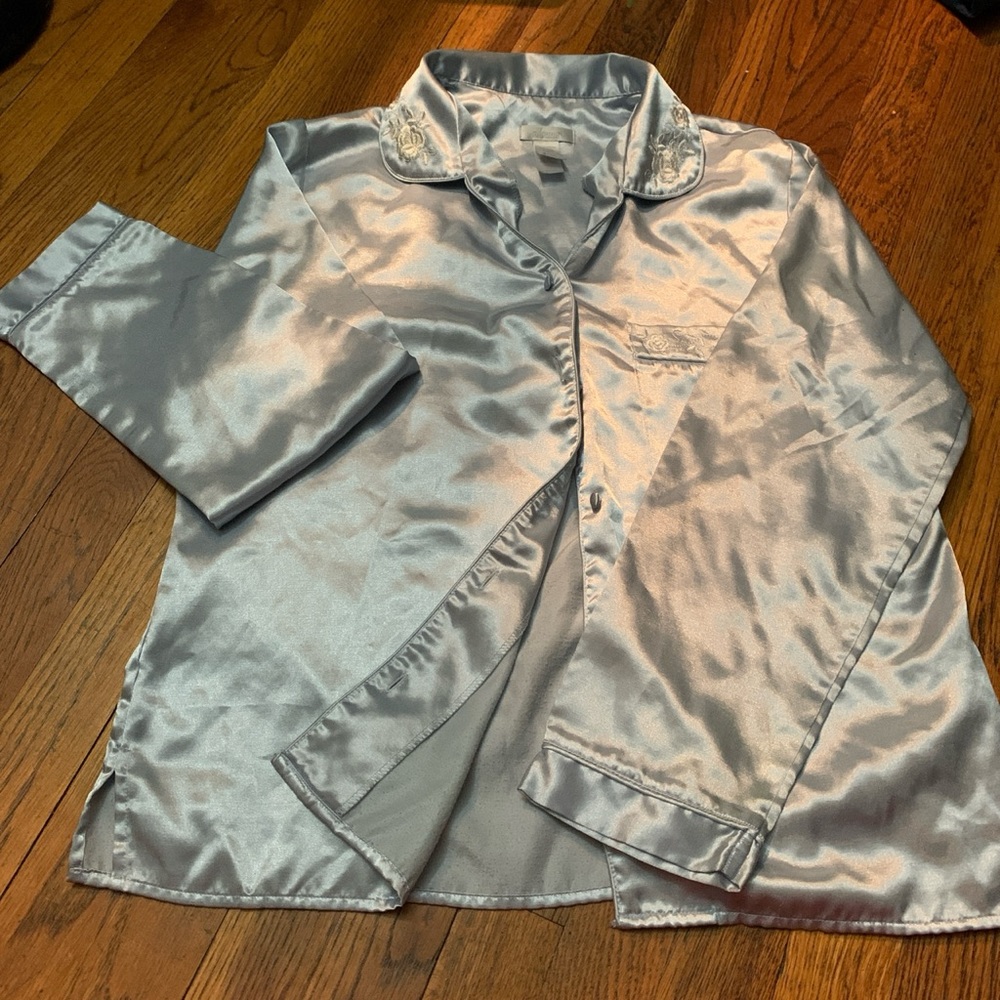 vintage womens blue/silky night time shirt, size small